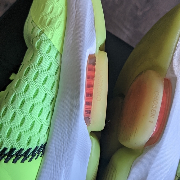 Nike LeBron Witness 5 Grinch Volt Green Lakers size 14 - Picture 8 of 12